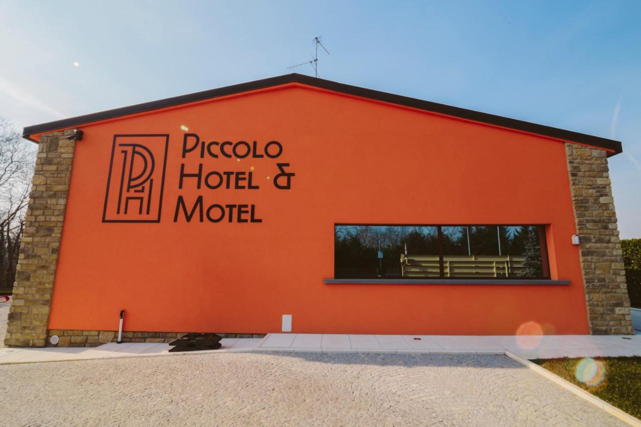 Piccolo Hotel Palosco Exterior photo